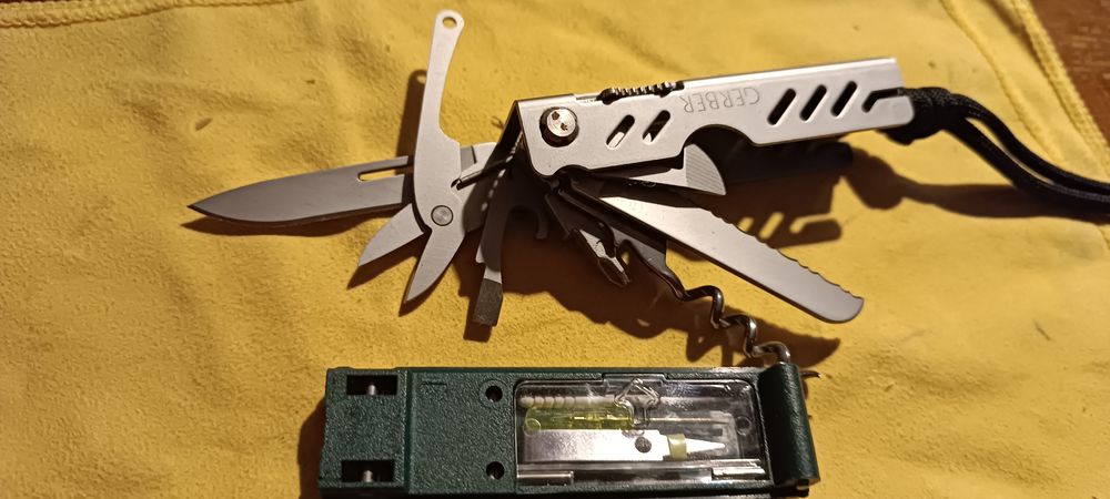 Multitool Gerber Lite biały kruk