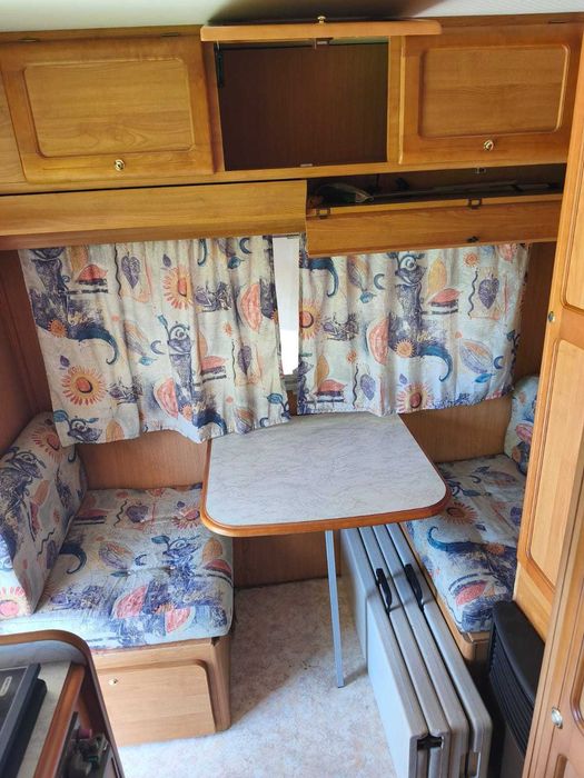 Caravana Fleurette Angélique – Equipada com WC e Cozinha