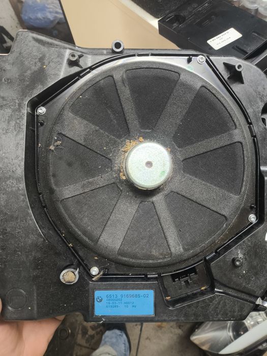 Głośnik HiFi Harman BMW F10 F11 basowy komplet