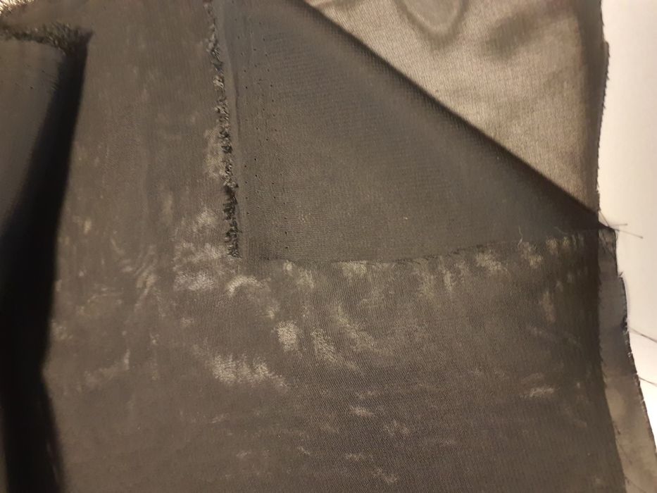 Żorżetka czarna szer.150 cm.