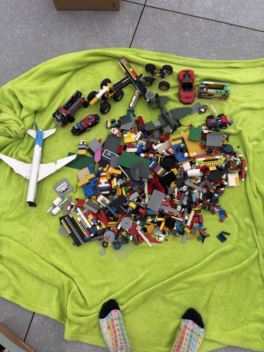Pudło klocków lego