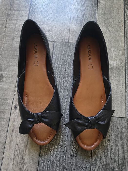 Skórzane sandały Lasocki rozm 39