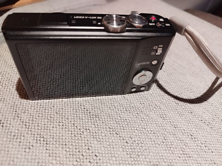 Máquina fotográfica Leica V Lux 30
