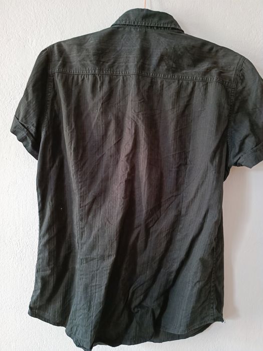 Męska czarna koszula w rozmiarze M