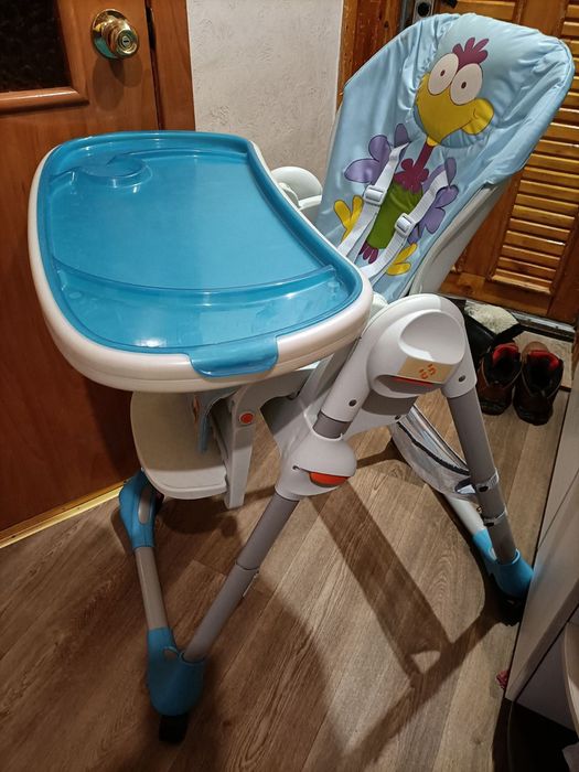 Продам стульчик для кормления Chicco Polly.