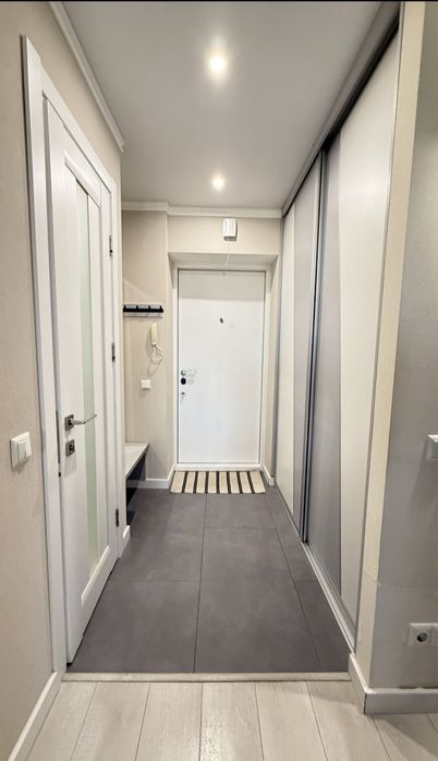 ТОПова квартира! Супер локаці! Келецька 99Б! 2 спальні+ вітальня!