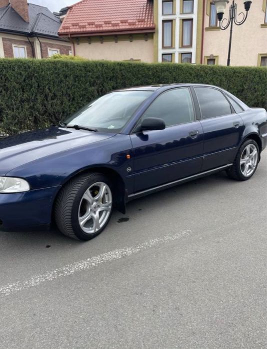 Ауді а4б5 в хорошиму стані