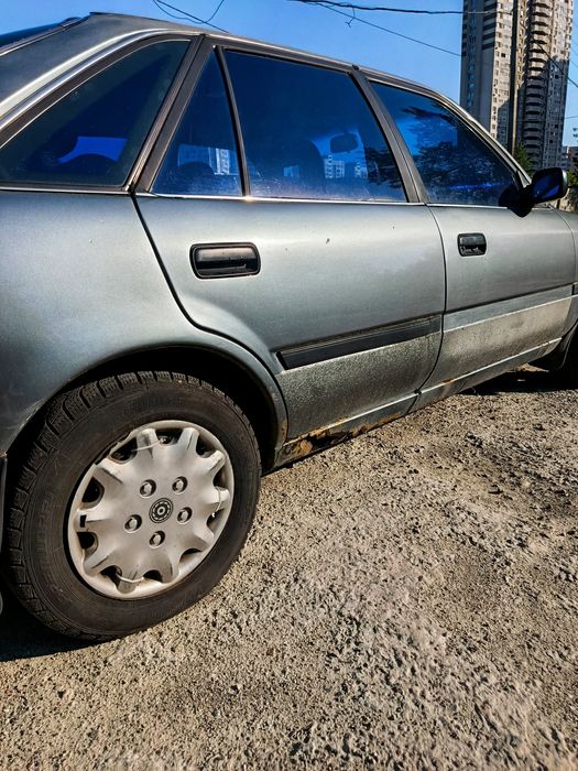 Продам авто toyota carina2