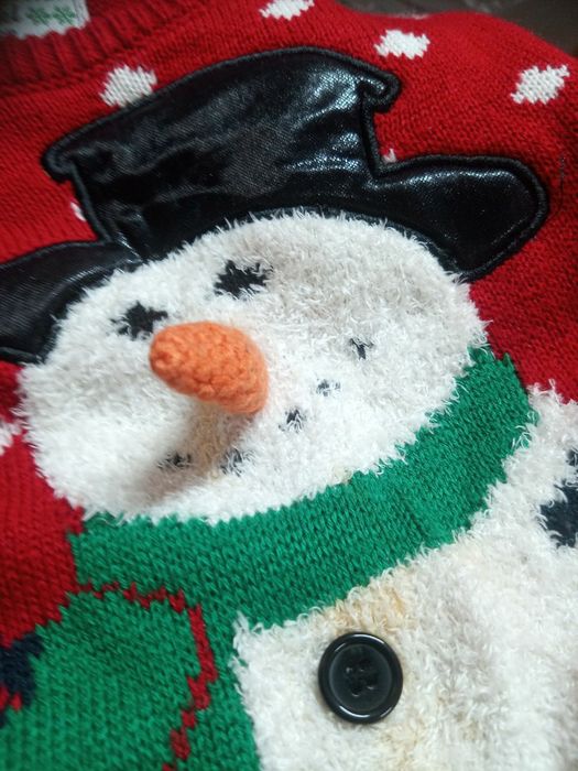 Продам новогодний свитер