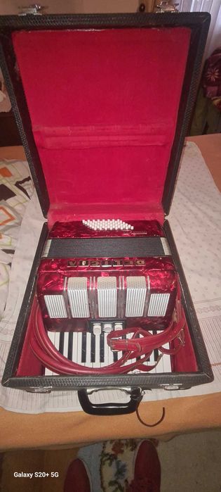 Acordion usado em bom estado