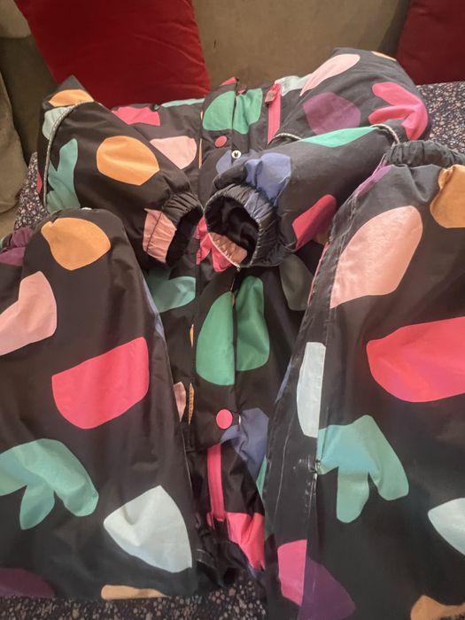 Комбінезон зимовий  на дівчинку Next  5 років.