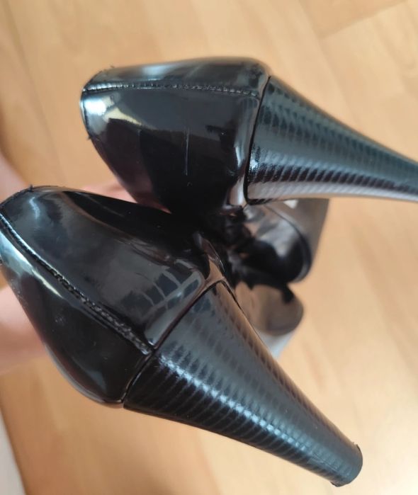 Buty szpilki czółenka odkryte palce noir