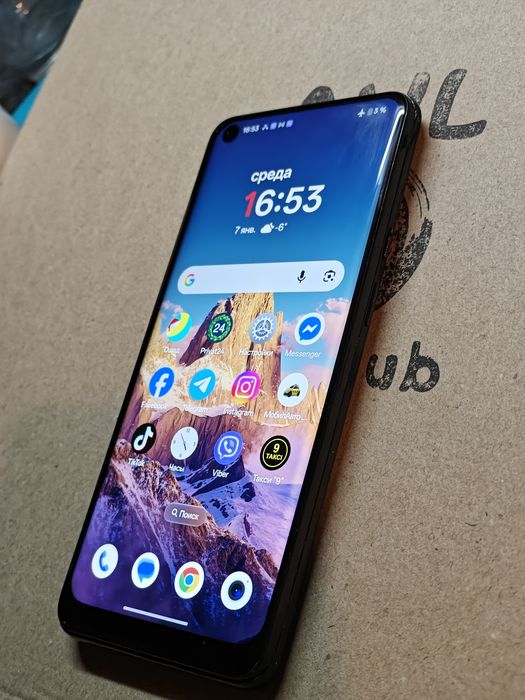 One plus 9  pro гарний стан