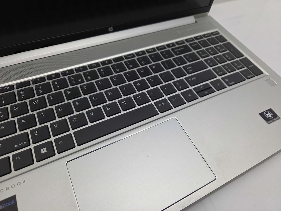 laptop HP ProBook 450 G9 i5-1235u 10x 3.3GHz 16GB SSD 512GB Windows 11