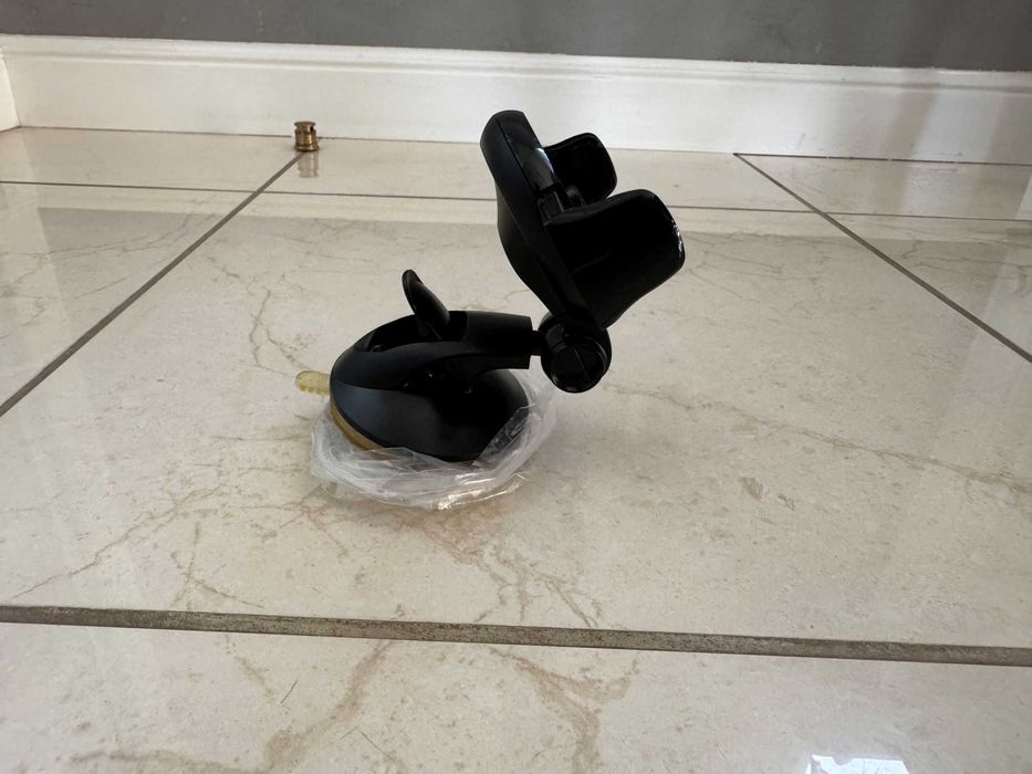 Uchwyt samochodowy iOttie Easy Flex 3 – do szyby i kokpitu (czarny)