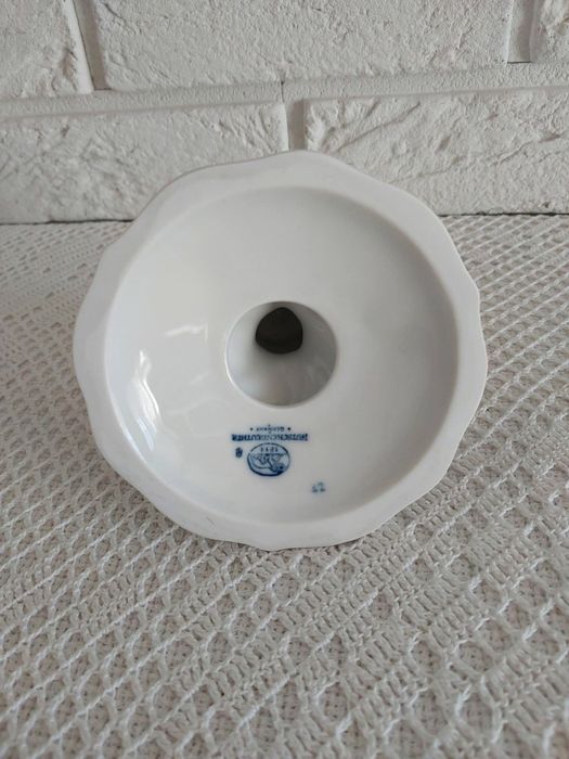 Hutschenreuther porcelanowy świecznik.