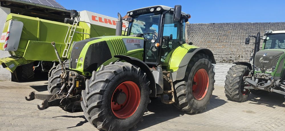 Ciagnik claas Axion 820