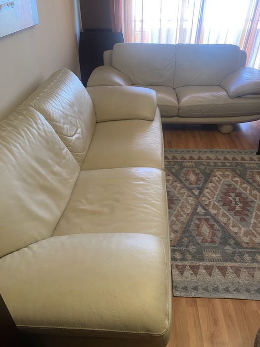 Vendo 2 sofas CREME chateau d’ax