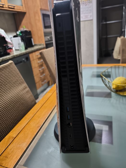 PlayStation 5 825gb