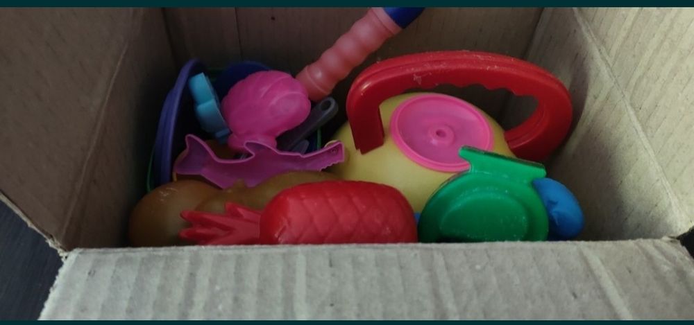 Игрушки в писочницу