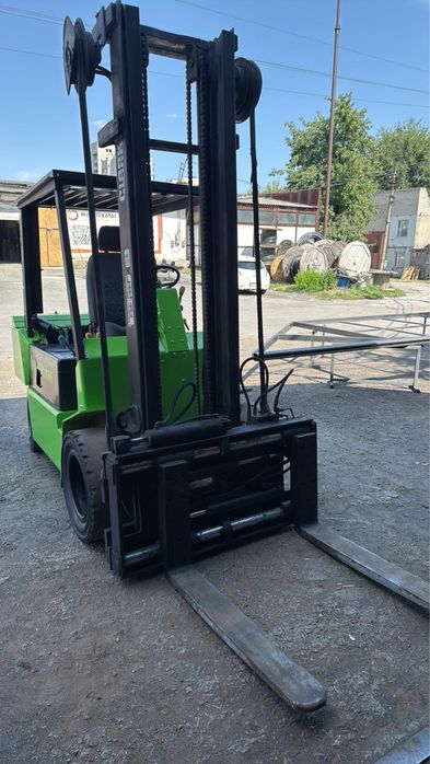 Продаю навантажувач Clark DPM 30 N 3 т