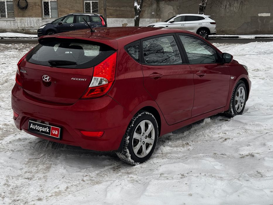 Accent Hyundai 12 год