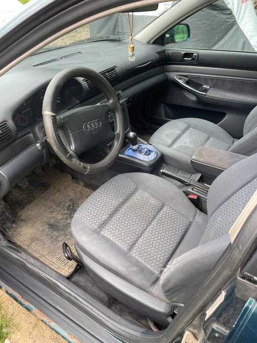 Audi A4 Avant 1.8 Benzyna Hak