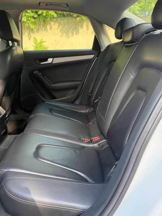 В продаже Audi A4B8 2013