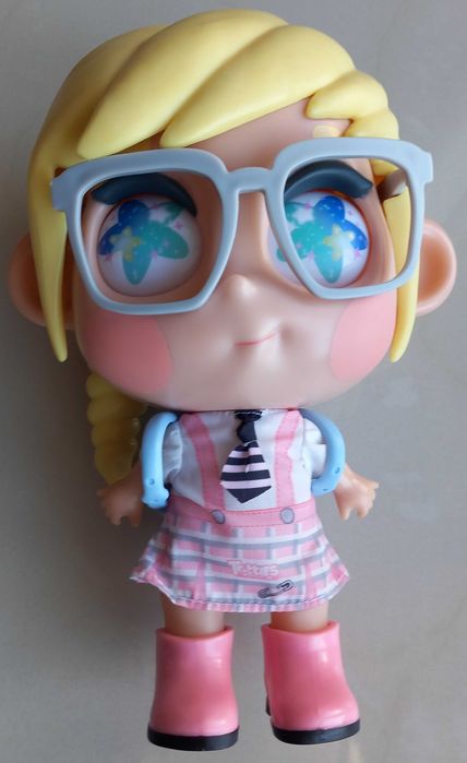 Boneca Trotties Lucy