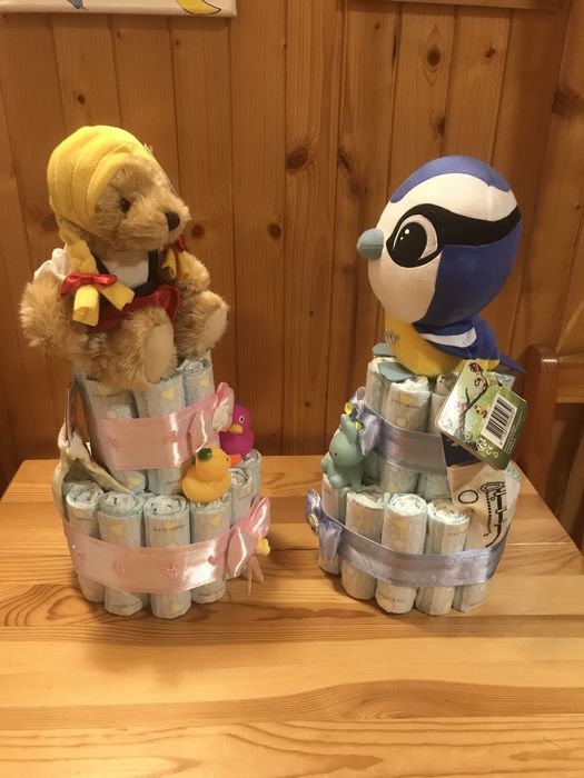 Tort z pieluch PAMPERS z maskotka