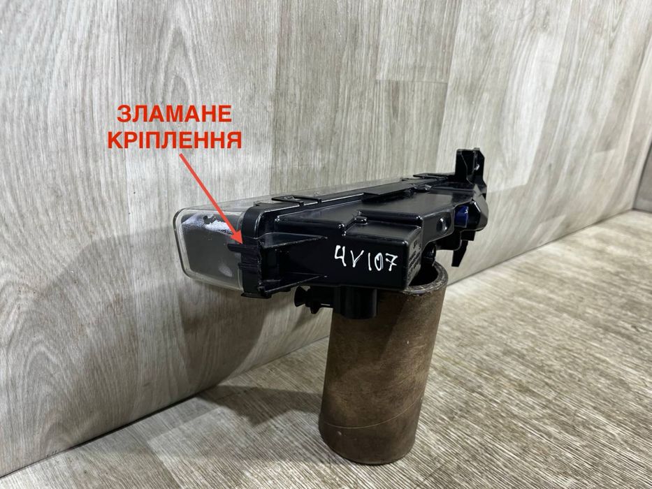 Противотуманка правая BMW 5 G30 G31 / G32 GT ( 2017 - 2020 г. ) Галоген 89250243