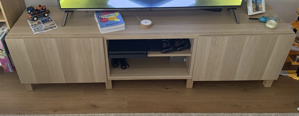 Mobiliario Ikea urgente