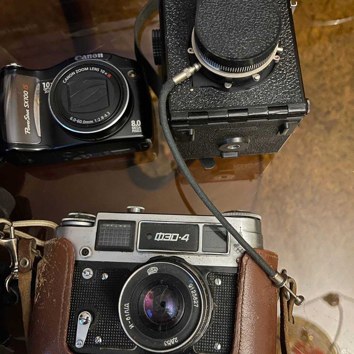 фотоаппарат:касио,олимпик,зенит,самсунг.любитель.канон.фед5в