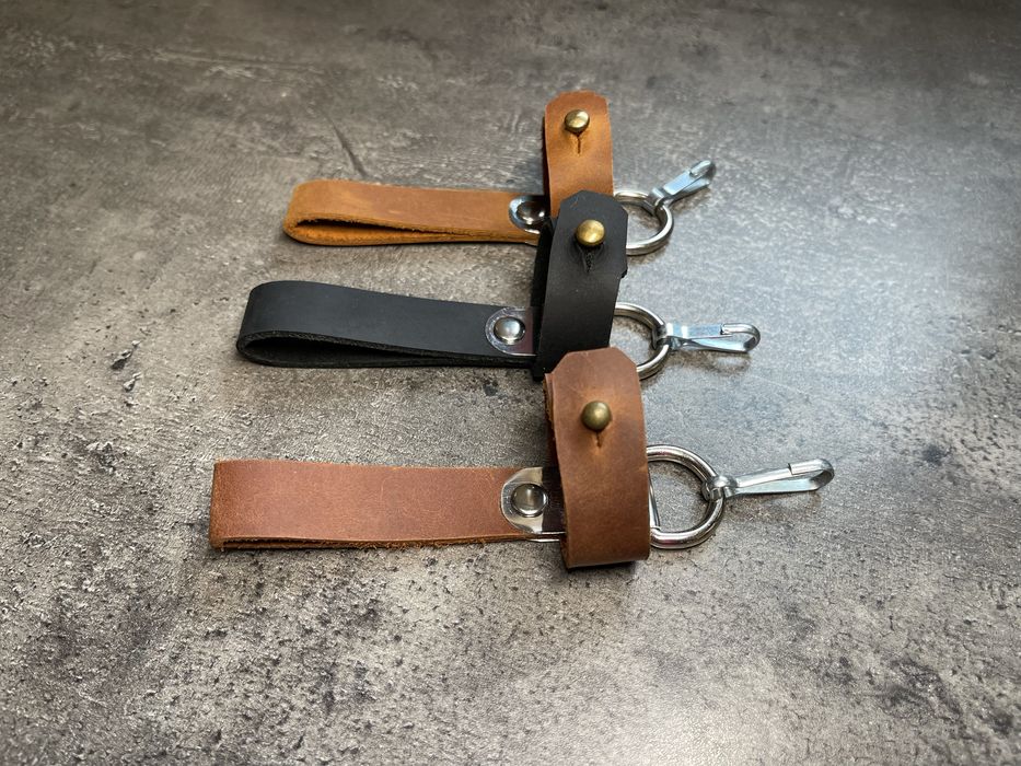 Шкіряний тренчик підвіс для штик ножа/ багнет ножа з карабіном