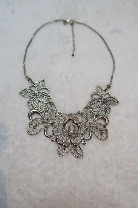 Naszyjnik kolia vintage Marks&Spencer elegancka kwiaty cyrkonie 28