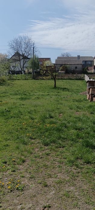 Продам ділянку 10 сотих