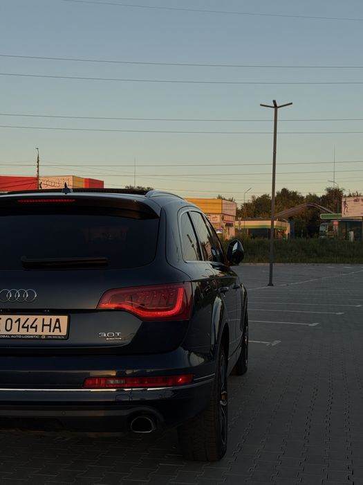 Audi Q7 2014 рік