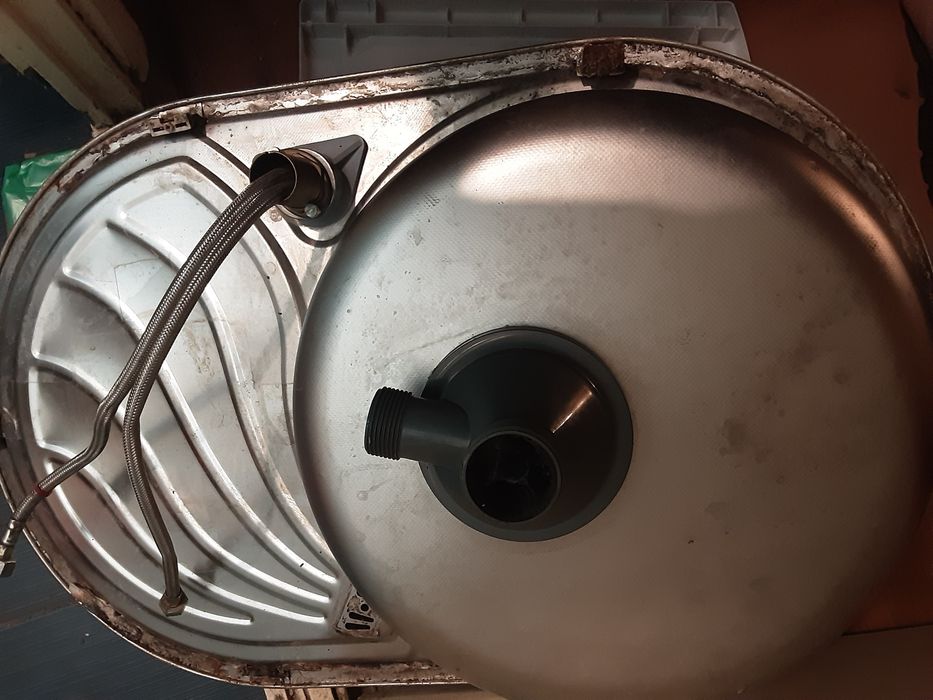 Мойка из нержавейки+смеситель