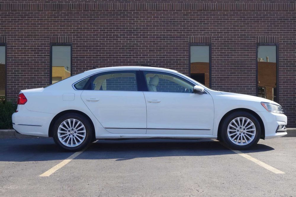 Volkswagen Passat SE      2016