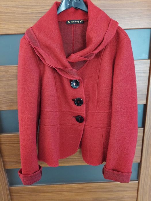 Sprzedam żakiet z owczej wełny włoskiej firmy!