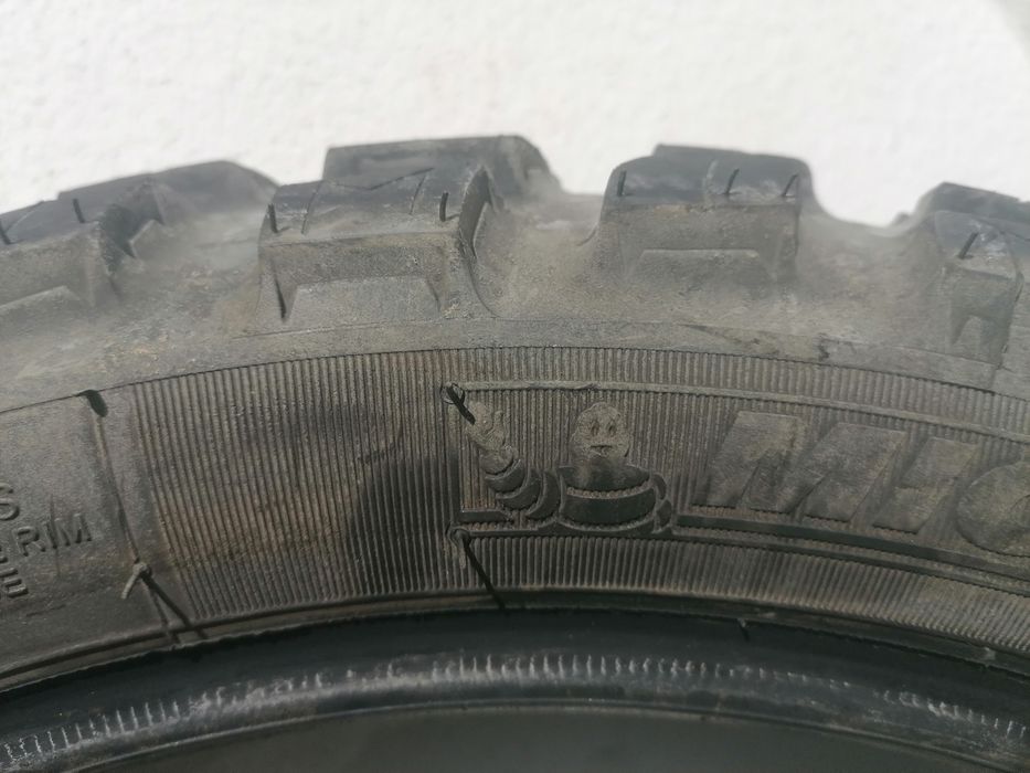 Pneus mota Michelin e karoo