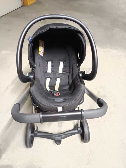 SEMINOVO Carrinho, baby coque (sistema isofix) e mochila porta bebé