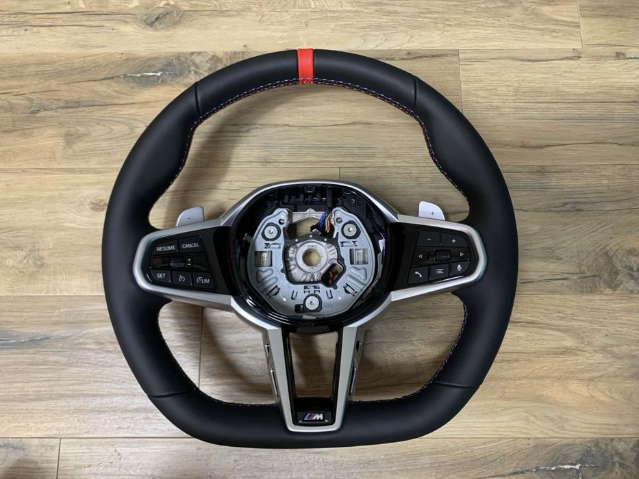 Оригінальне М кермо руль BMW G70 G60 G30 G20 G05 I4 IX I7 I5 г30 г70