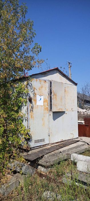 Бытовой домик для дачи или стройки.