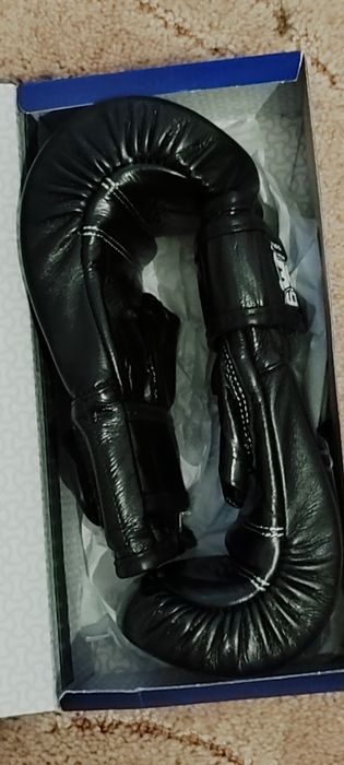 Боксерские перчатки Cleto Reyes profesional оригиналы Срочно