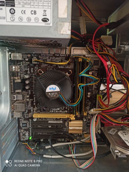 Torre Core i3 com RAM 8GB