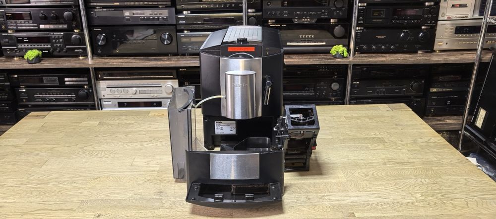 Кавова машина Miele CM5200