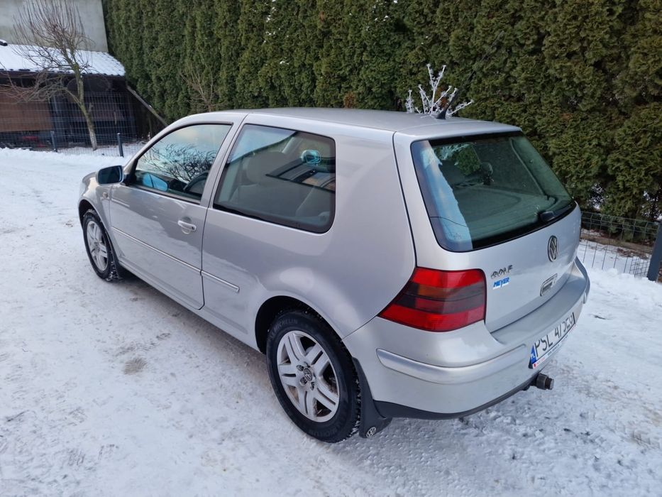 Vw Golf IV 1.6i SR Automat Zadbany Zarejestrowany tylko 235tyś
