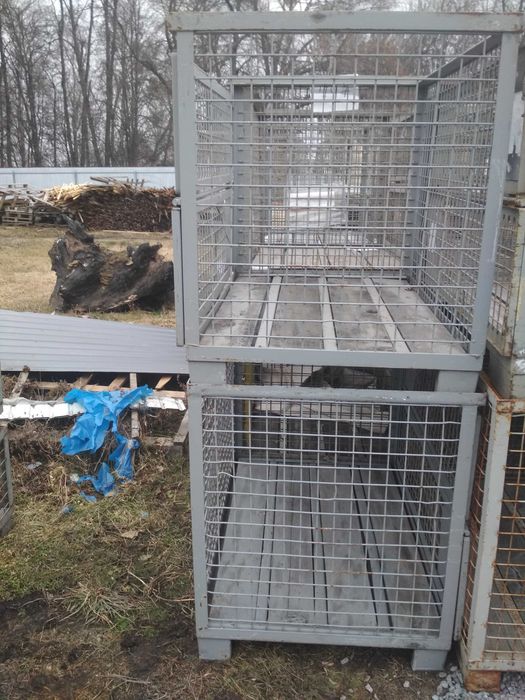 Ящик металевий з кутників та сітки