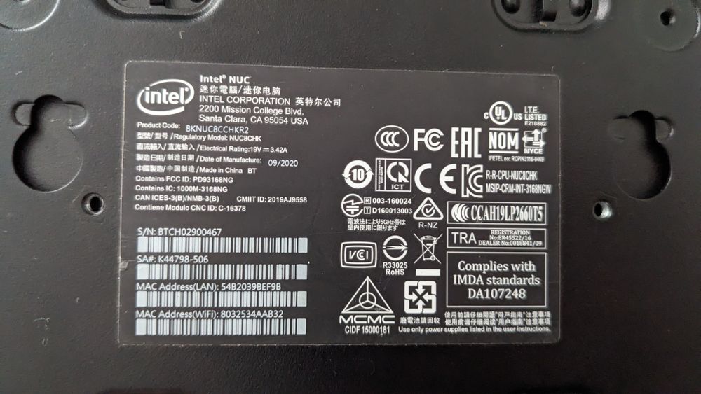 Комп'ютер INTEL NUC 8 Rugged Celeron N3350 (BKNUC8CCHKR2)
Комп'ютер IN